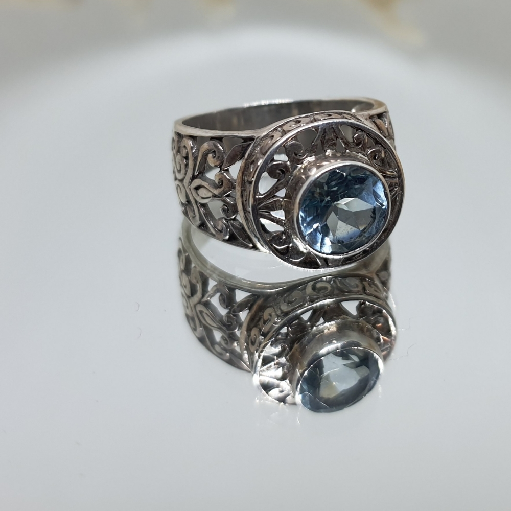 Sterling Silver Topaz Ring